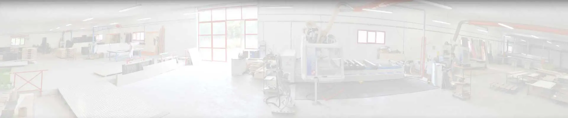 fond en mi teinte : vue panoramique de notre atelier de fabrication