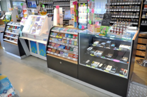 Comptoir caisse sur mesure au bureau de tabac Le Fontana à Entraigues sur Sorgue